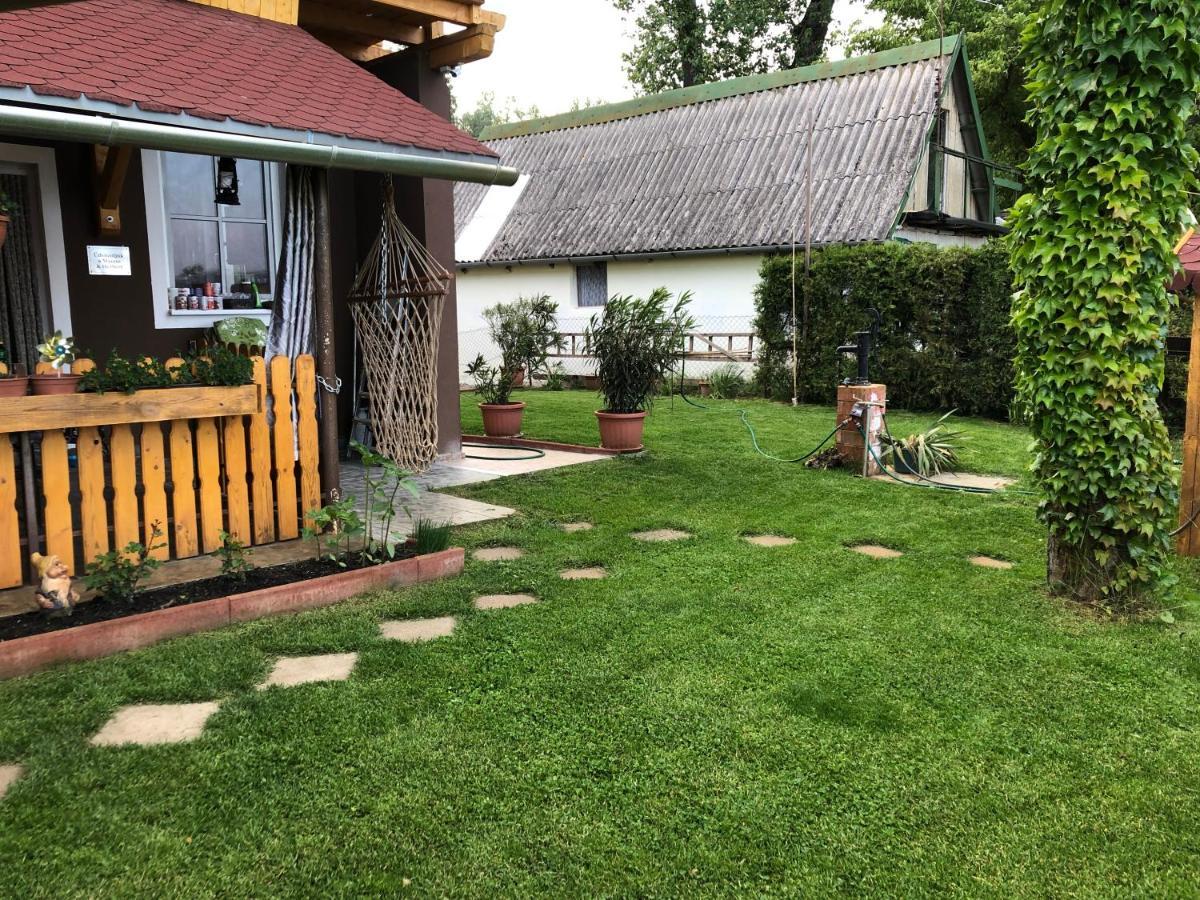 Hero 4 Sterne Ferienhaus Baja Exteriör bild