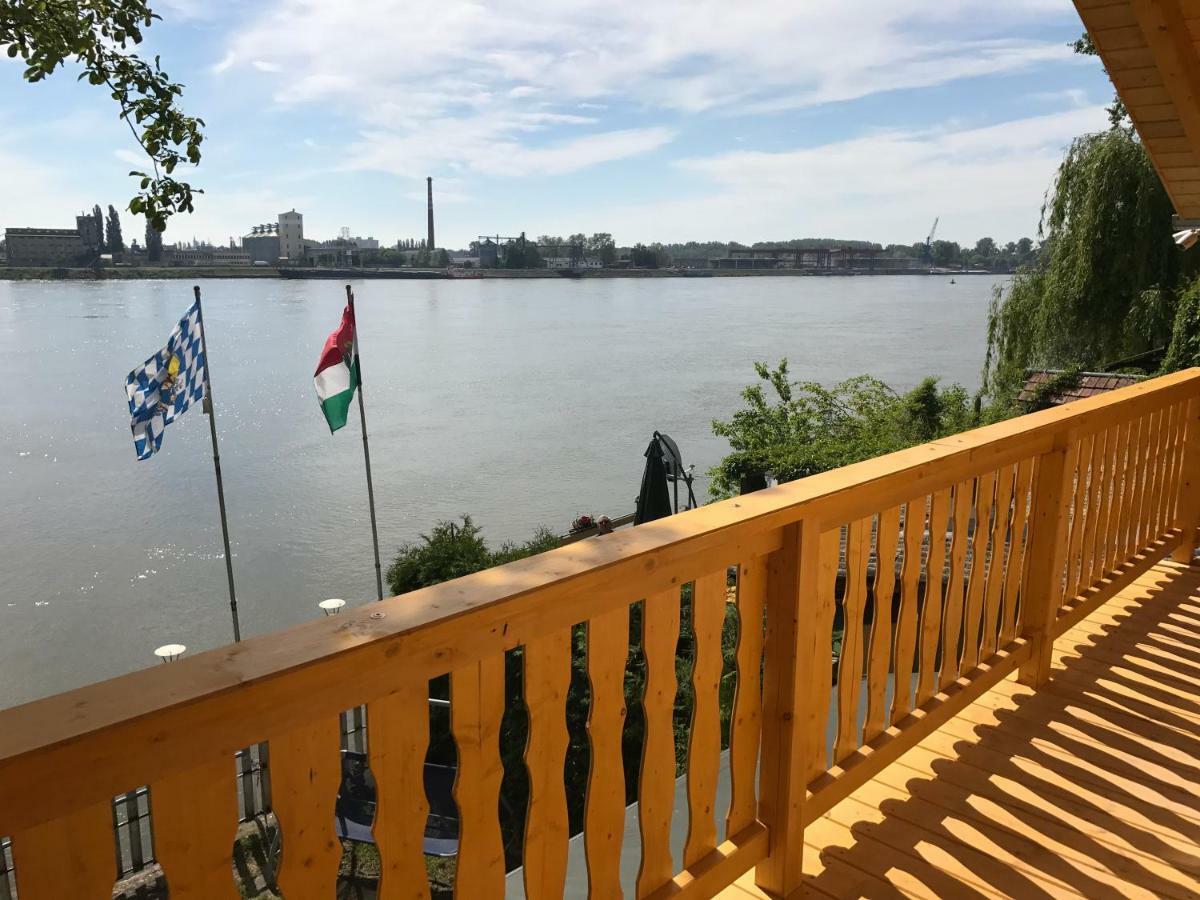 Hero 4 Sterne Ferienhaus Baja Exteriör bild