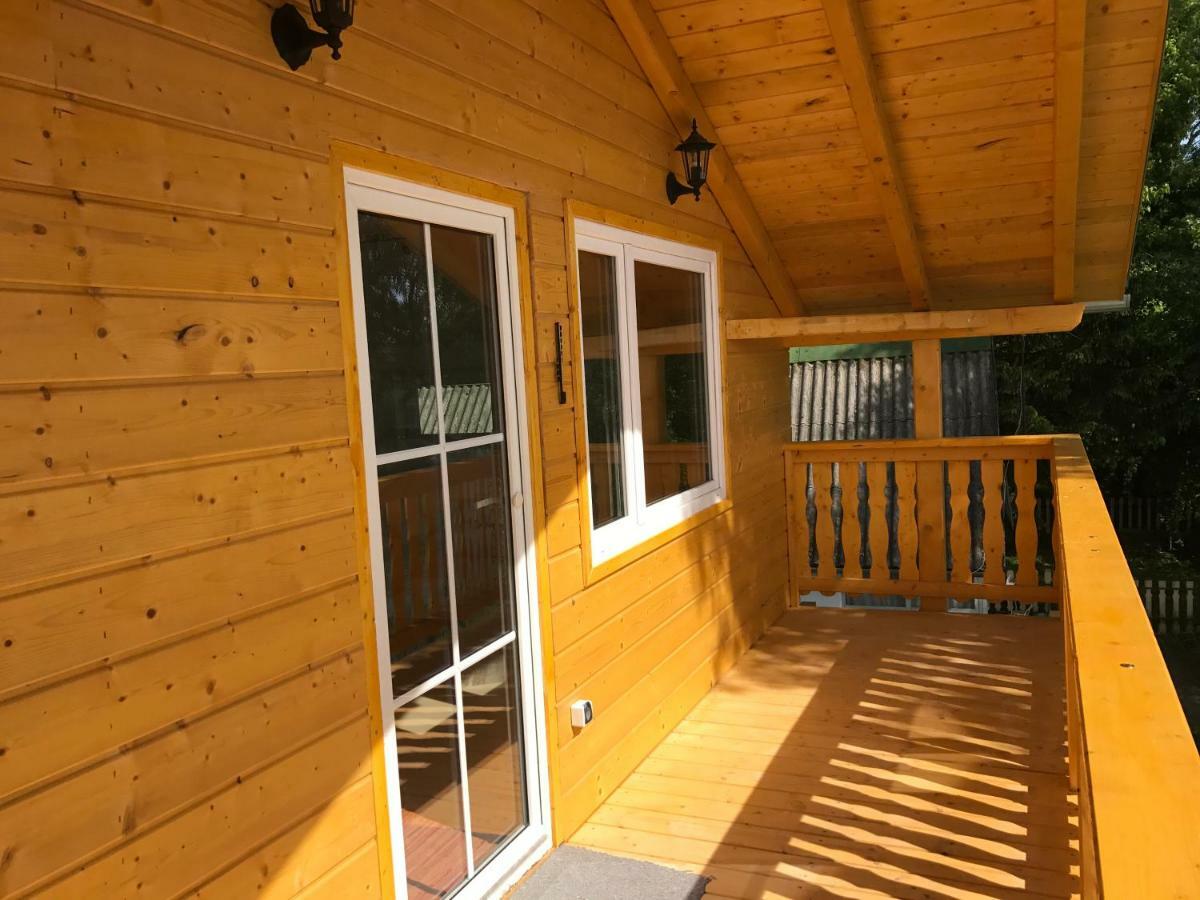 Hero 4 Sterne Ferienhaus Baja Exteriör bild