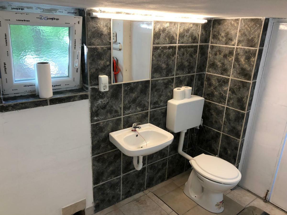 Hero 4 Sterne Ferienhaus Baja Exteriör bild